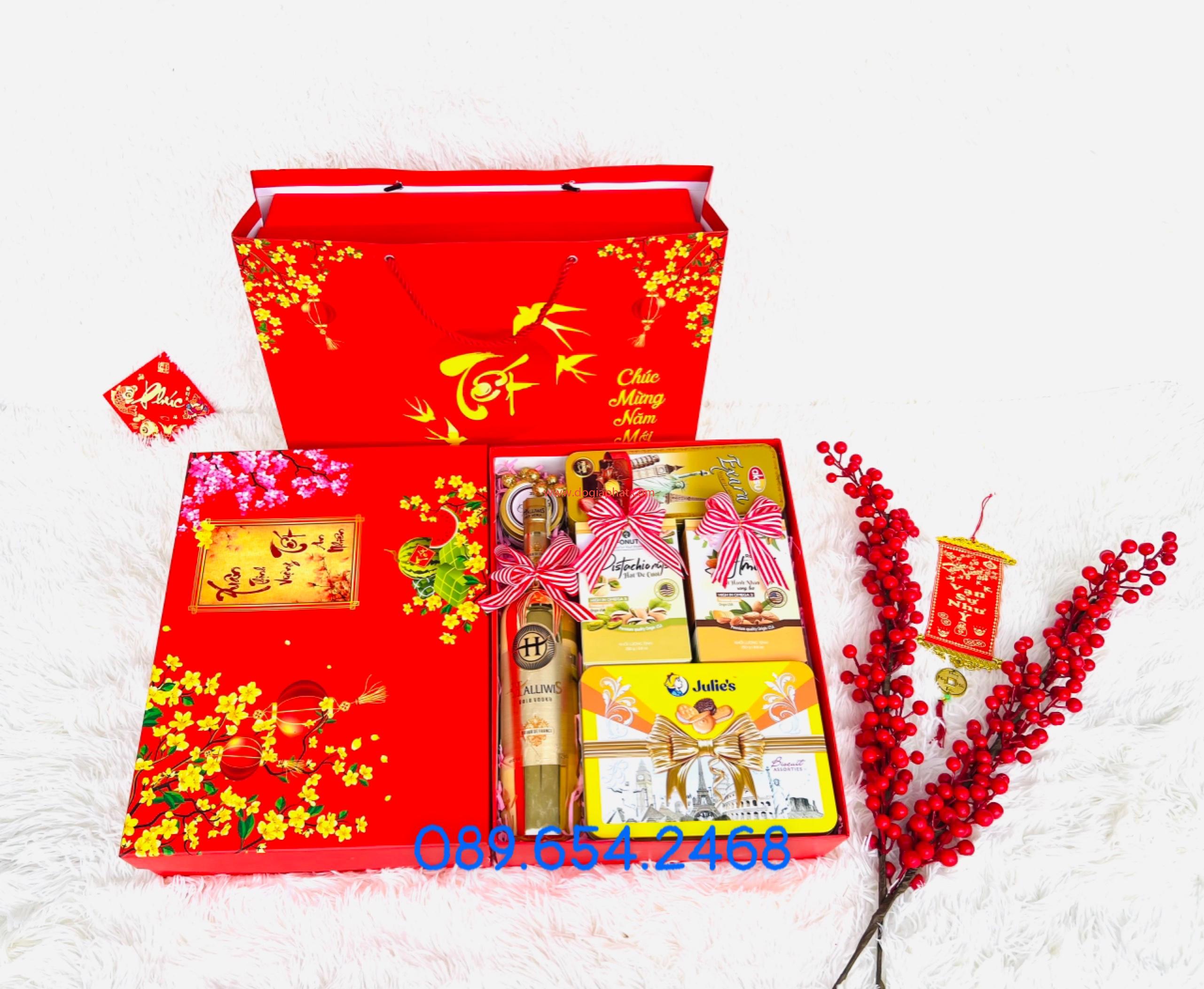 HỘP QUÀ TẾT 24