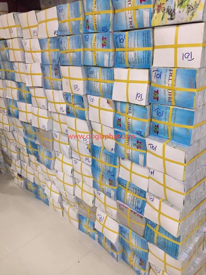 Tập học sinh giá rẻ làm từ thiện