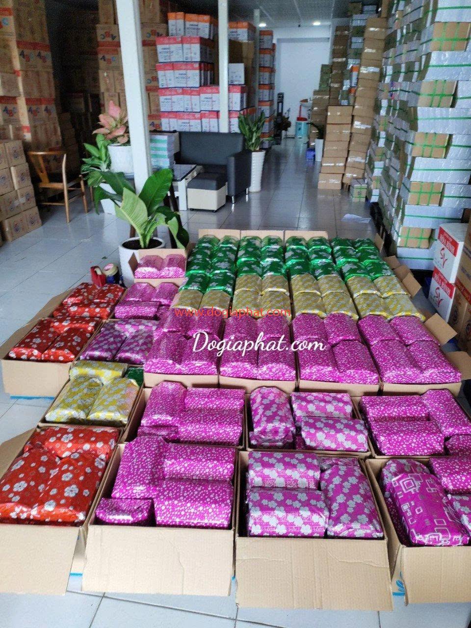 SẢN XUẤT TẬP HỌC SINH PHÁT THƯỞNG