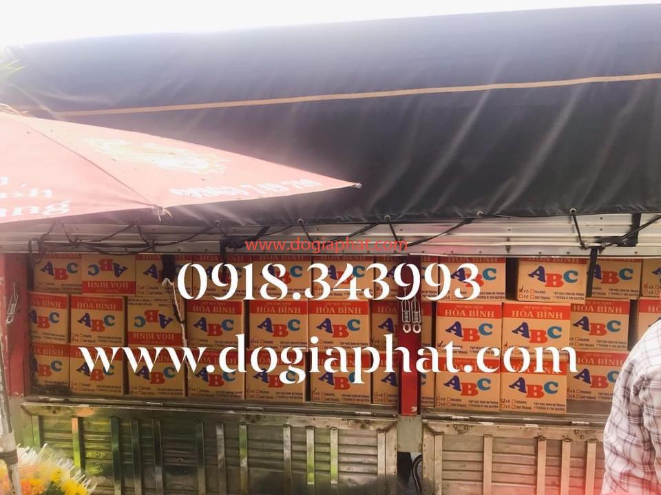 In bìa tập học sinh phát thưởng